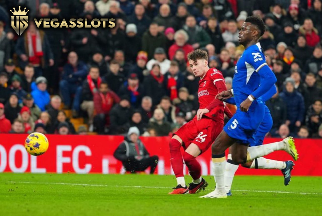 Conor Bradley mencetak gol dalam laga Premier League antara Liverpool vs Chelsea, Kamis (1/2/2024). source AP Photo/Jon Super
