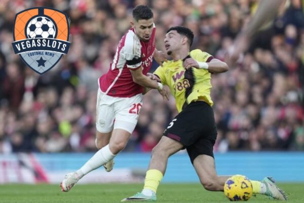 Premier League 2023/2024: Jorginho vs Zeki Amdouni dalam laga Arsenal vs Burnley di pekan ke-12 (c) AP Photo/Kin Cheung